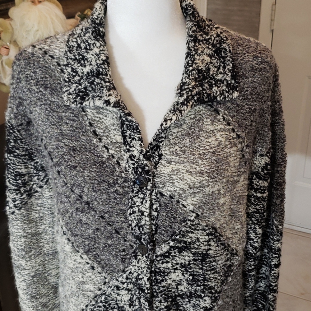 Chico's Cardigan Sweater Size 2 Black and Gray - Picture 2 of 6